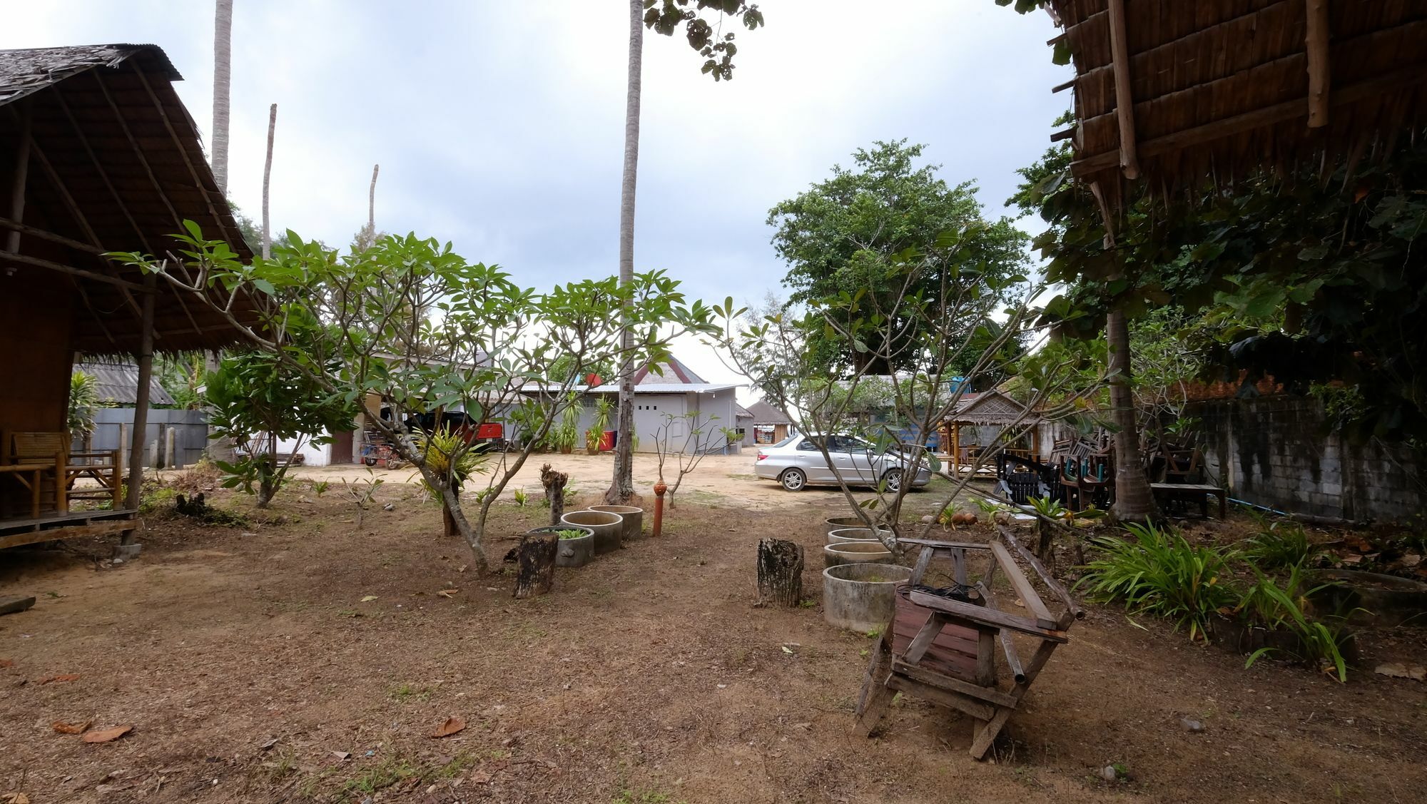 Ozone Beach Huts Koh Lanta Exterior photo
